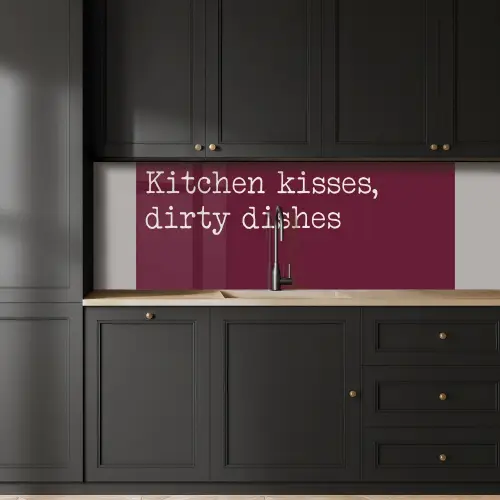 Kitchen kisses, dirty dishes keuken achterwand 2 middel -sfeer1