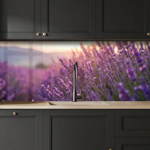 Lavendel - Paars - Zonlicht keuken achterwand 2 middel -sfeer1