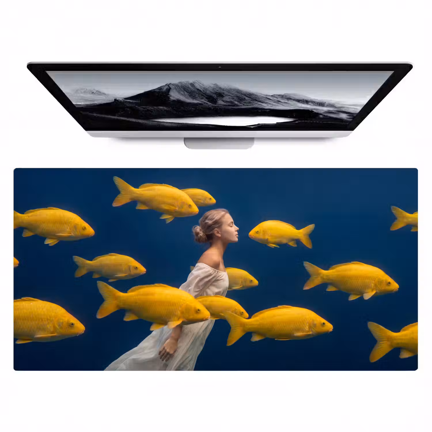 Vrouw - Vis - Water - Natuur - Geel Muismat XXL klein -zzz3d