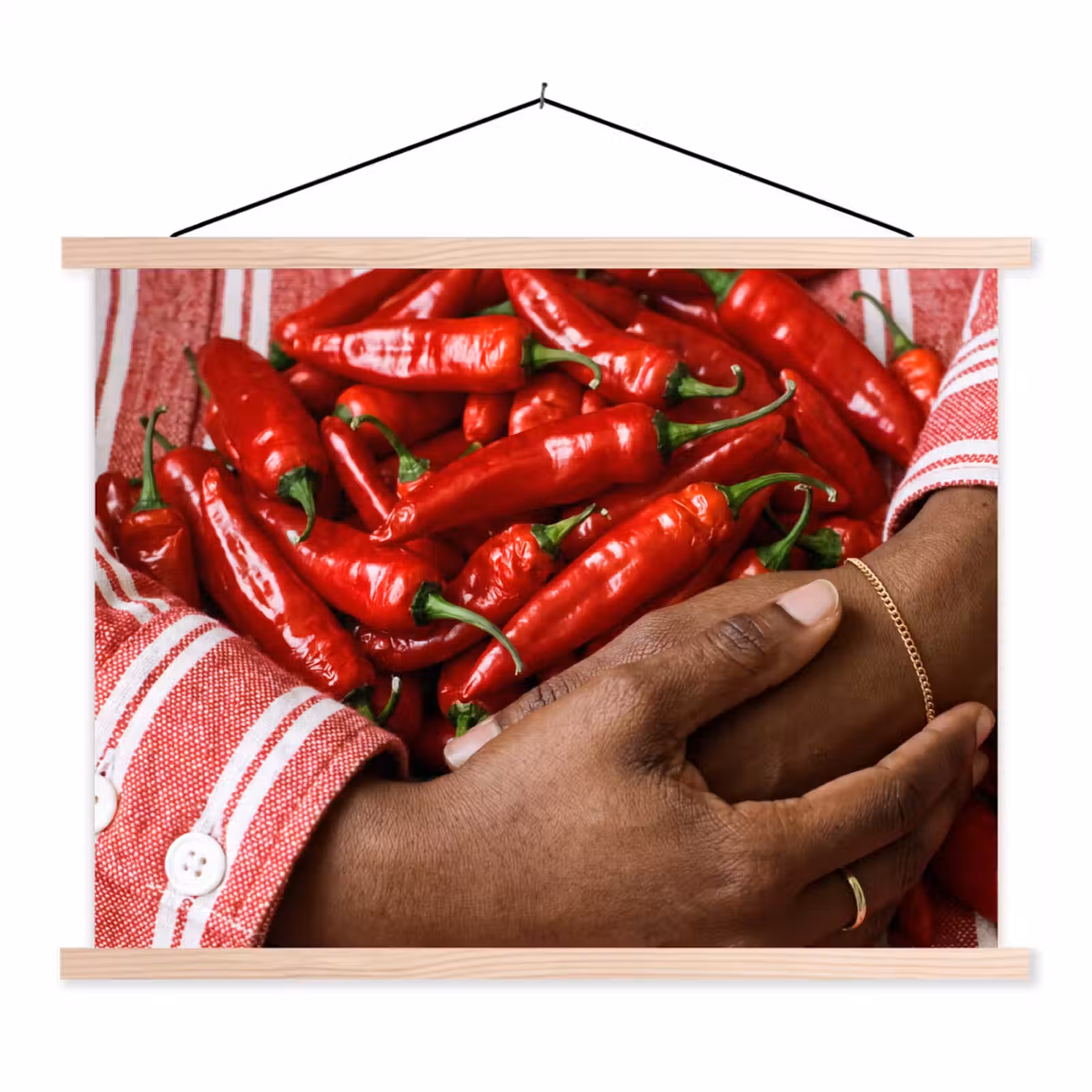 Hanging Poster - Chili Peppers - Red - Hands - Chilipepers - Rood - Handen textielposter latten blank klein