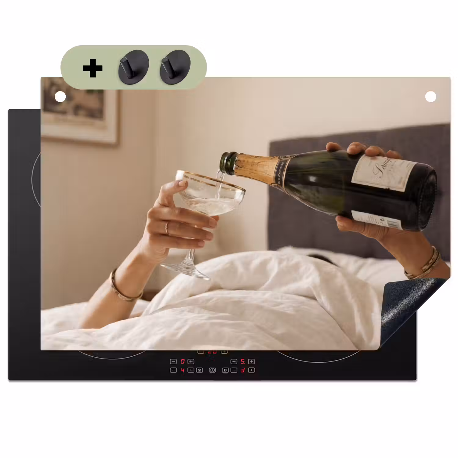 Champagne - Bed - Bubbels Inductie beschemer met haakjes klein -3d