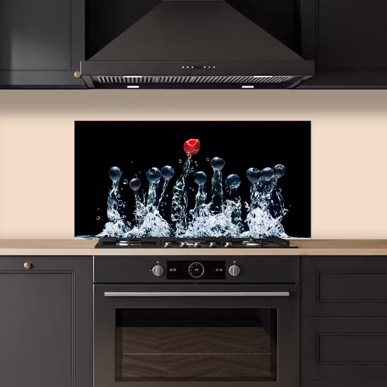 Bessen - Water - Zwart - Fruit - Framboos keuken achterwand spatscherm middel -sfeer1