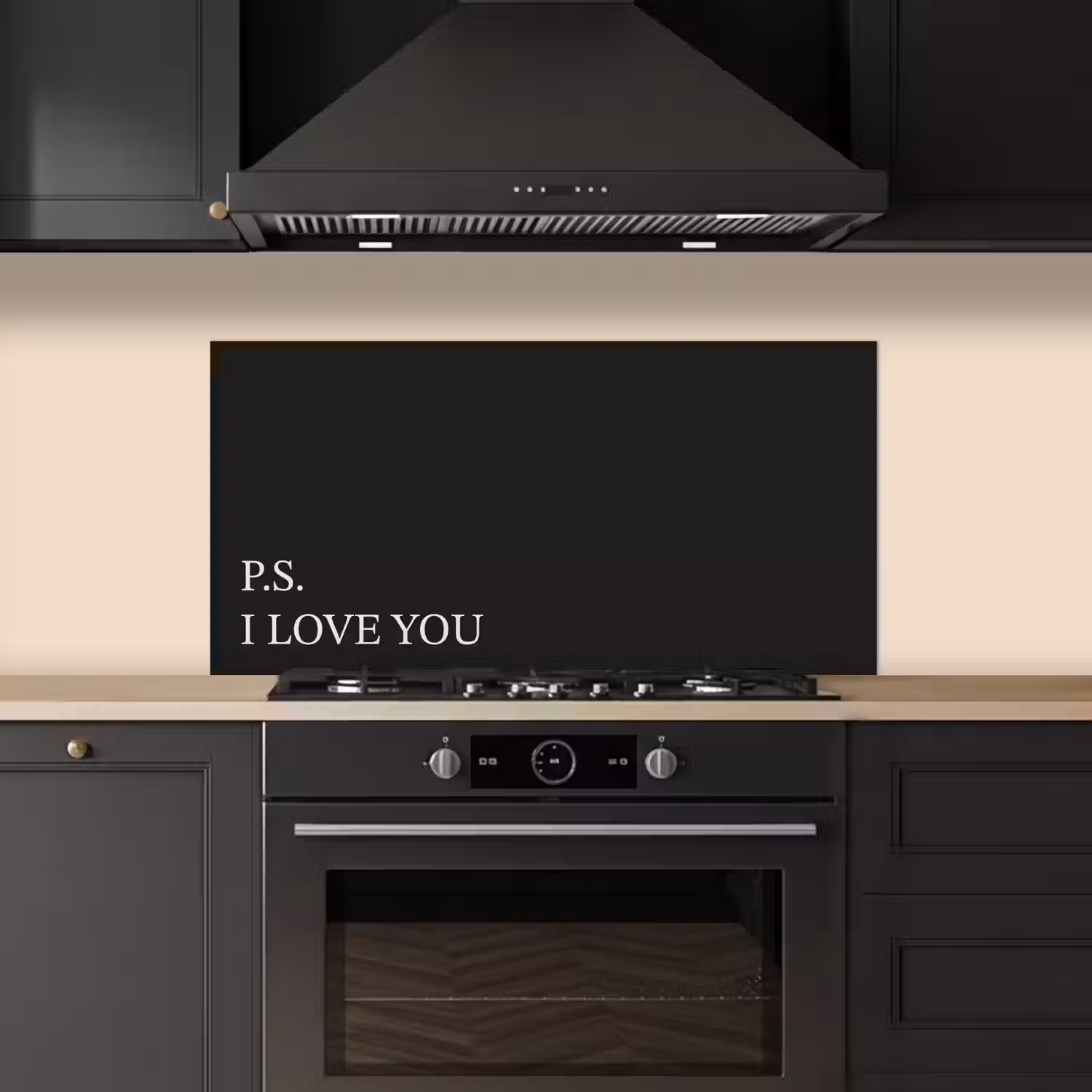 Zwart - Minimalistisch - Valentijn keuken achterwand spatscherm middel -sfeer1
