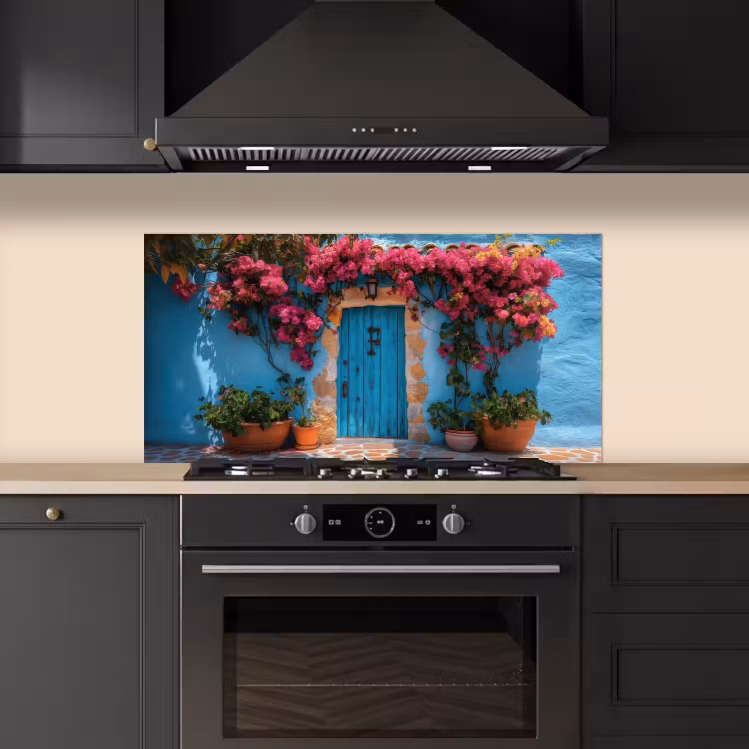 Deur - Hout - Bloemen - Blauw keuken achterwand spatscherm middel -sfeer1