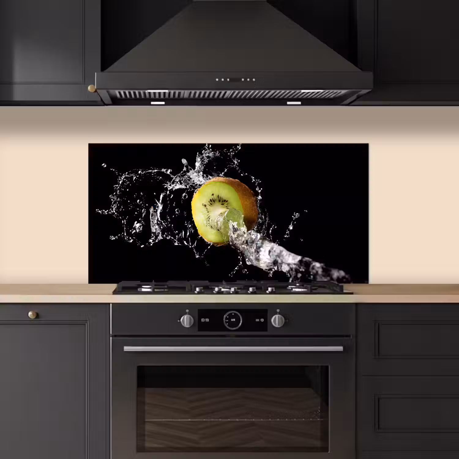 Kiwi - Fruit - Stilleven - Water - Zwart keuken achterwand spatscherm middel -sfeer1