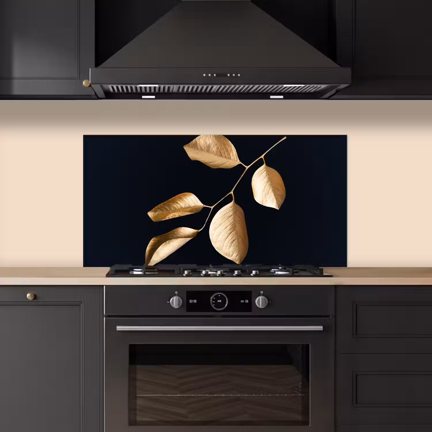 Bladeren - Tak - Goud - Luxe keuken achterwand spatscherm middel -sfeer1