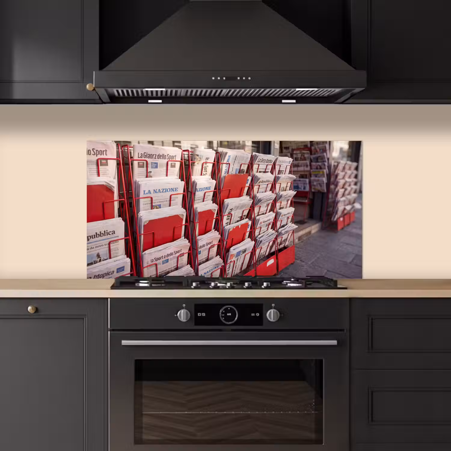 Kranten - Rek - Stedelijk - Dagelijks leven - Rood keuken achterwand spatscherm middel -sfeer1