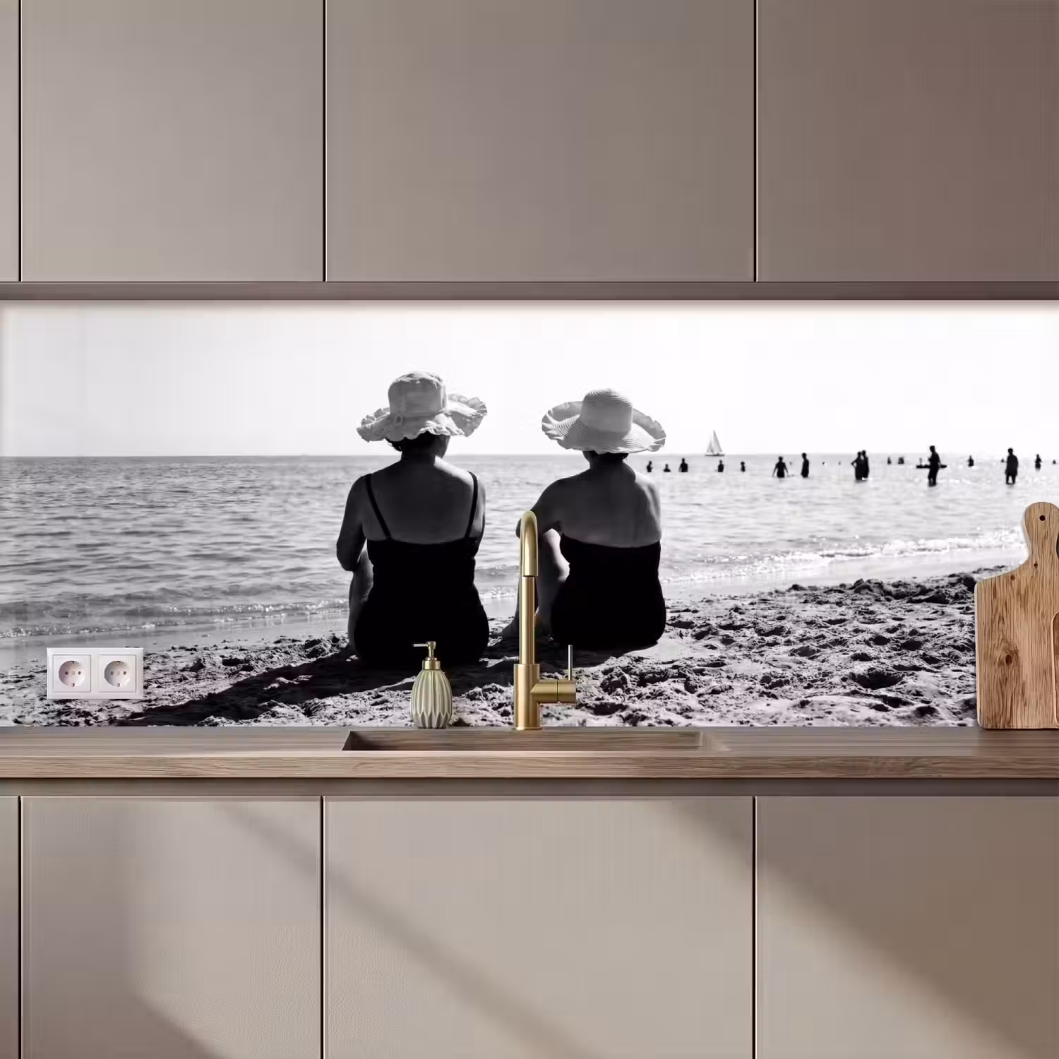 Vrouwen - Zonnehoed - Strand - Zwart - Wit keuken achterwand 2 middel zz_3dshopping