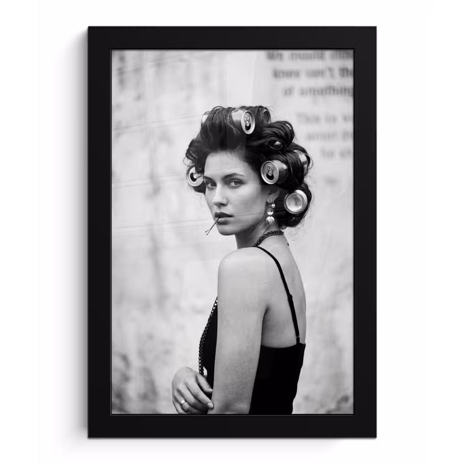 Edgy - Vrouw - Zwart - Wit fotolijst zwart zonder passe partout klein -3d