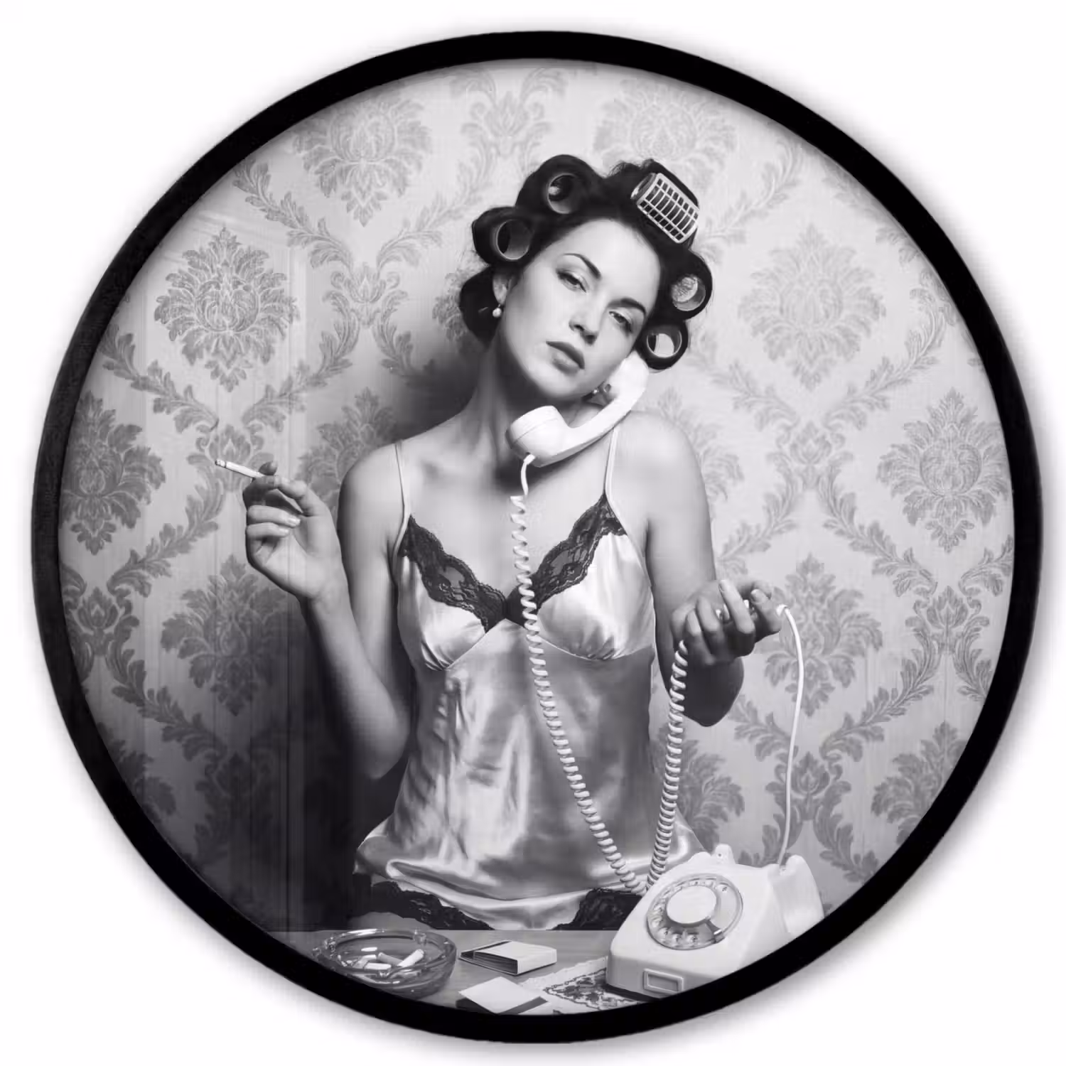 Chic - Vrouw - Zwart - Wit Fotolijst rond zonder passe partout klein -3d