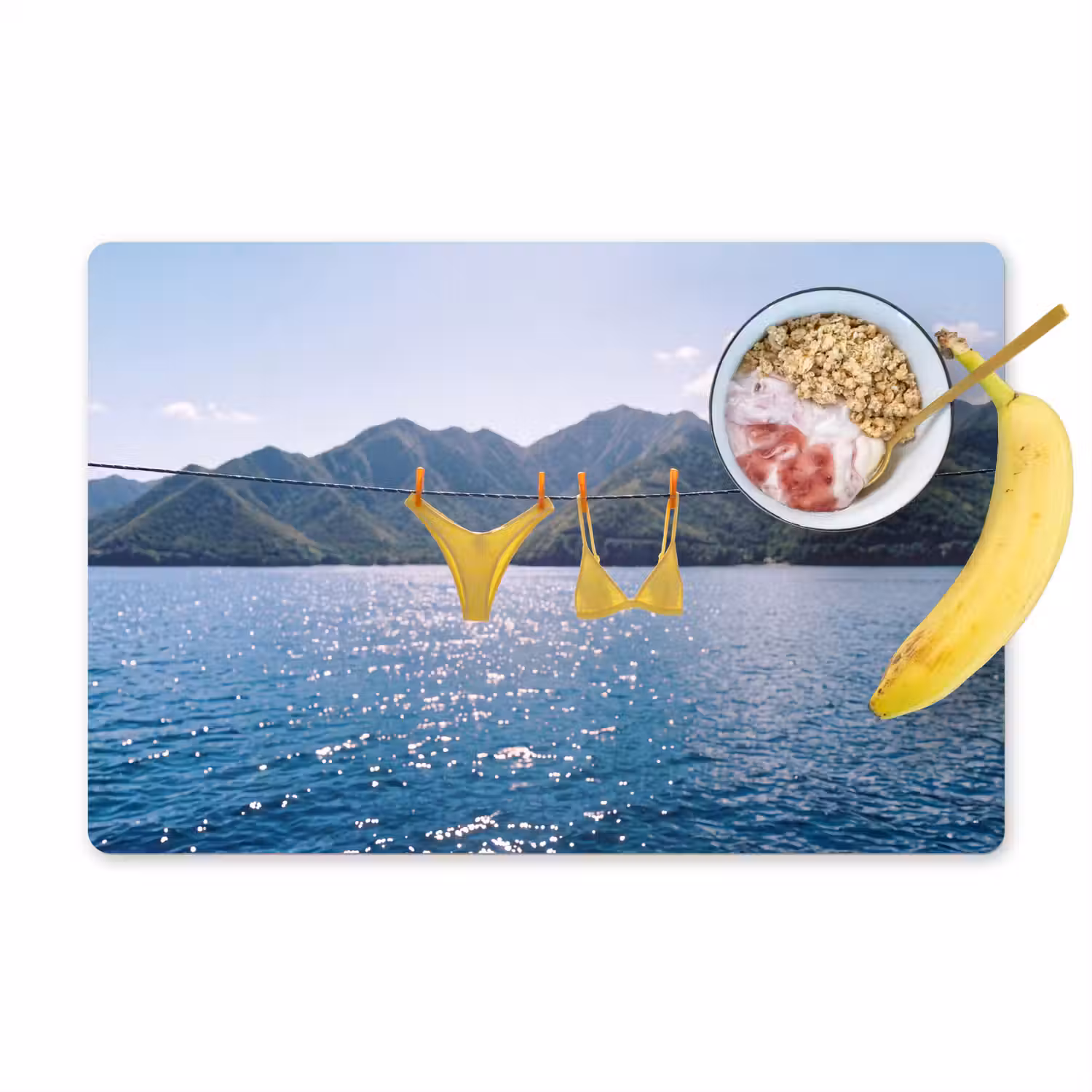 Badmode - Bikini - Zee - Bergen - Geel Placemat vinyl groot -zzzproduct_Kitchenyeah-website