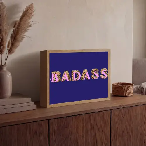 Badass - Panterpint - Schaduw - Roze Light Box met batterij (Wandlamp) middel -sfeer2