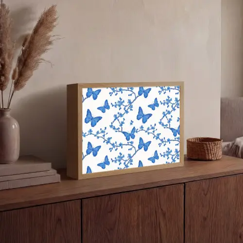 Vlinder - Bloemen - Blauw Light Box met batterij (Wandlamp) middel 907 -sfeer2