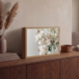 Lelies - Boekte - Wit - Meeldraden Light Box met batterij (Wandlamp) middel -sfeer2