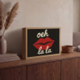 Lip - Rood - Quote Light Box met batterij (Wandlamp) middel -sfeer2