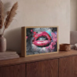 Lippen - Felroze - Graffiti - Verfstrepen Light Box met batterij (Wandlamp) middel -sfeer2