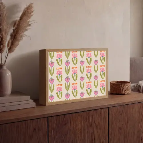 Love - Patroon - Bloemen - Hartjes Light Box met batterij (Wandlamp) middel 907 -sfeer2