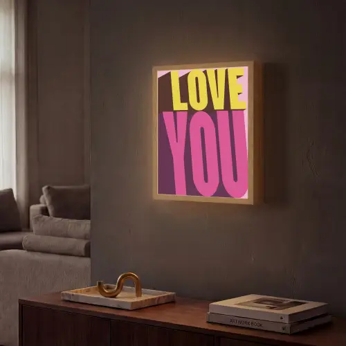 Love - Tekst - Roze - Valentijn Light Box met batterij (Wandlamp) middel -sfeer1