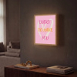 Lucky - Love - Valentijn - Roze Light Box met batterij (Wandlamp) middel -sfeer1