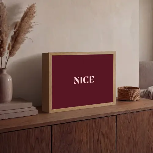 Nice - Bordeaux - Roze Light Box met batterij (Wandlamp) middel -sfeer2