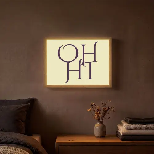 Oh hi - Geel - Monogram Light Box met batterij (Wandlamp) middel -sfeer4