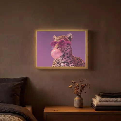 Panter - Zonnebril - Kauwgombel - Roze Light Box met batterij (Wandlamp) middel -sfeer4