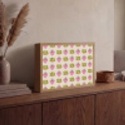 Patroon - Beige - Hartjes - Bloemen Light Box met batterij (Wandlamp) middel 907 -sfeer2