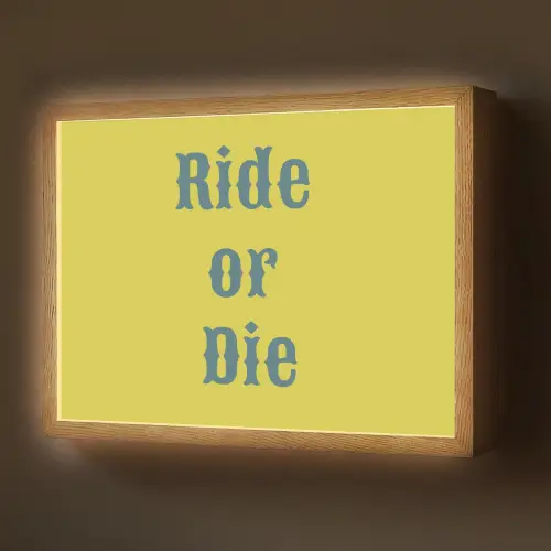 Ride or die - Geel - Blauw Light Box met batterij (Wandlamp) middel -z3d_website