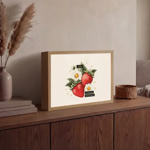 Aardbeien - Madeliefjes - Quote - Sterretjes Light Box met batterij (Wandlamp) middel -sfeer2