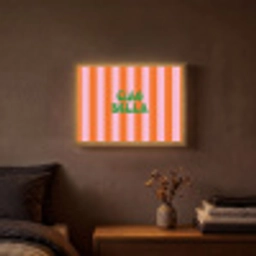 Strepen - Oranje - Verticaal - Ciao bella Light Box met batterij (Wandlamp) middel -sfeer4