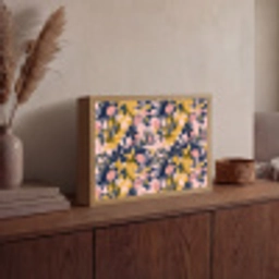 Zomer - Vlinder - Roze - Geel Light Box met batterij (Wandlamp) middel 907 -sfeer2
