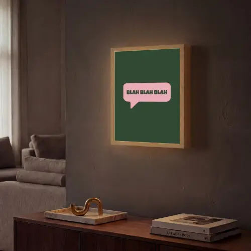 Tekstwolk - BLAH BLAH BLAH - Roze Light Box met batterij (Wandlamp) middel -sfeer1