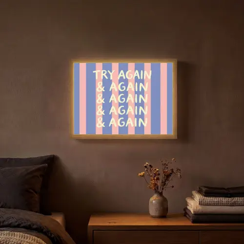Try again - Strepen - Roze - Verticaal - Blauw Light Box met batterij (Wandlamp) middel -sfeer4
