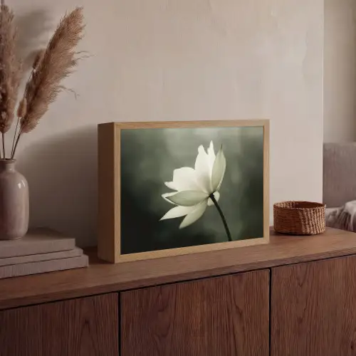 Wit - Lotus - Donker - Bloem Light Box met batterij (Wandlamp) middel -sfeer2