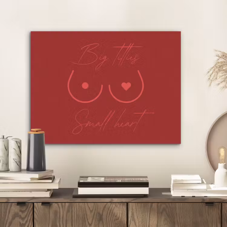 Big titties small heart - Rood - Hart PET vilt klein -sfeer1
