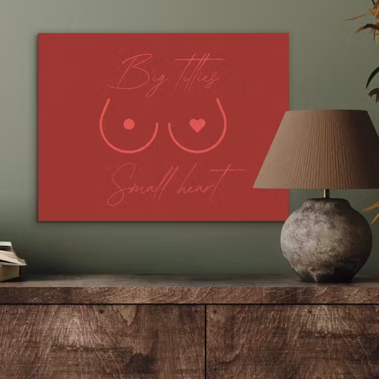 Big titties small heart - Rood - Hart PET vilt klein -sfeer2