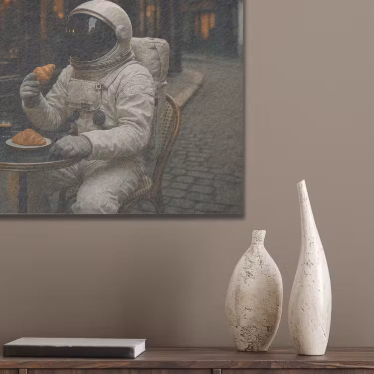 Café - Croissant - Koffie - Astronaut PET vilt klein -sfeer6_closeup