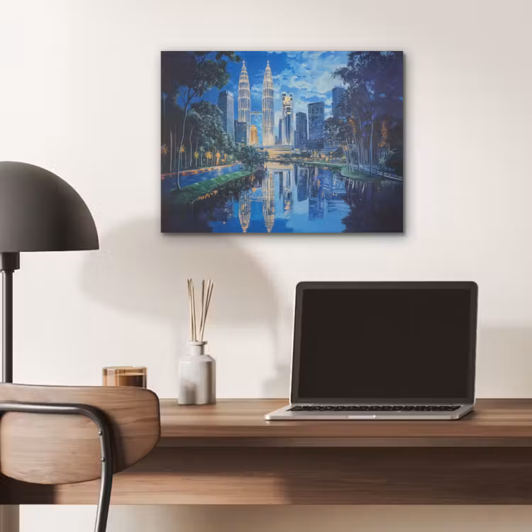 Stad Kuala Lumpur - Skyline - Wolkenkrabbers - Water PET vilt klein -sfeer5