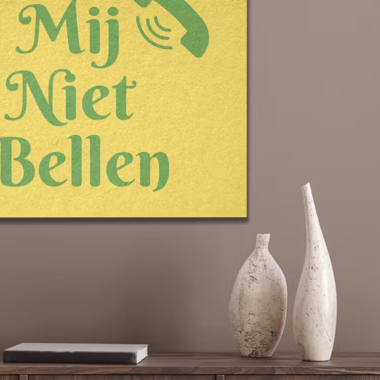 Mij niet bellen - Telefoon - Geel PET vilt klein -sfeer6_closeup