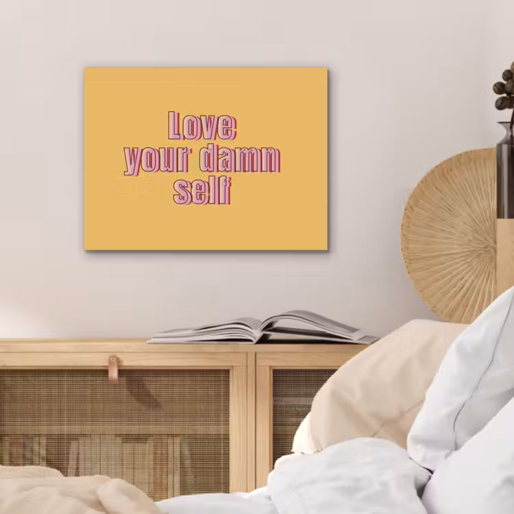 Love yourself - Roze - Geel PET vilt klein -sfeer3