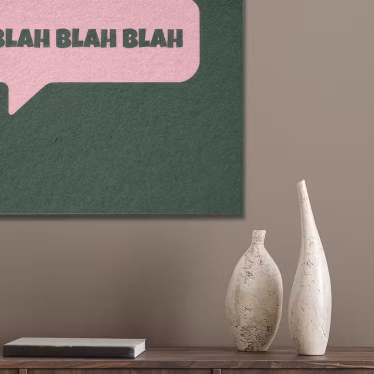 Tekstwolk - BLAH BLAH BLAH - Roze PET vilt klein -sfeer6_closeup