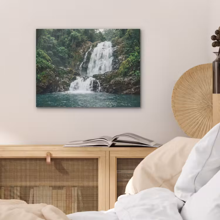 Waterfall - Forest - Nature - Greenkhgyguyg PET vilt klein -sfeer3
