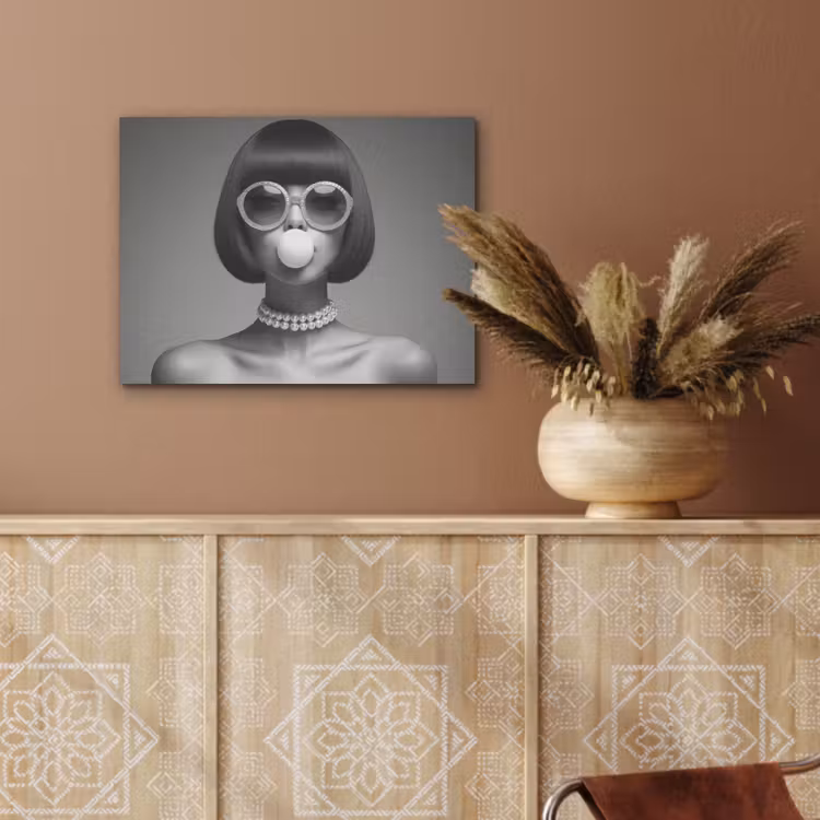 Vrouw - Zwart Wit - Ketting - Zonnebril PET vilt klein -sfeer4