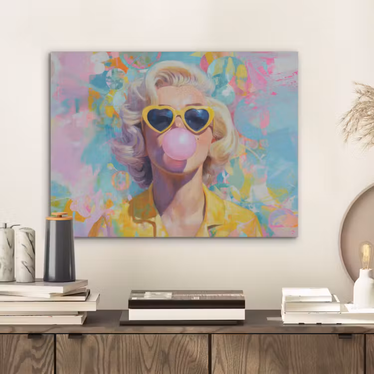 Vrouw - Blond - Roze kauwgom - Kleurrijk - Pastel PET vilt klein -sfeer1