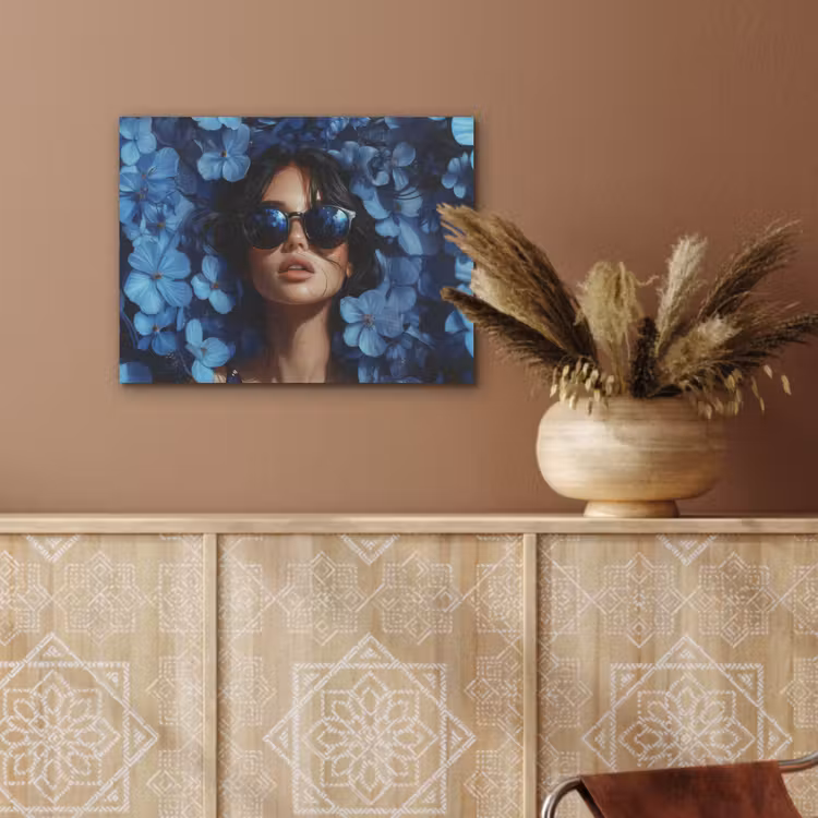 Vrouw - Blauw - Bloemen - Vlinders - Natuur PET vilt klein -sfeer4