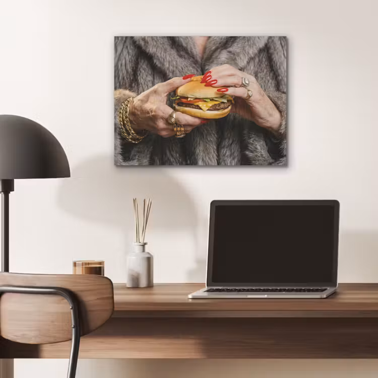 Vrouw - Hamburger - Bontjas PET vilt klein -sfeer5