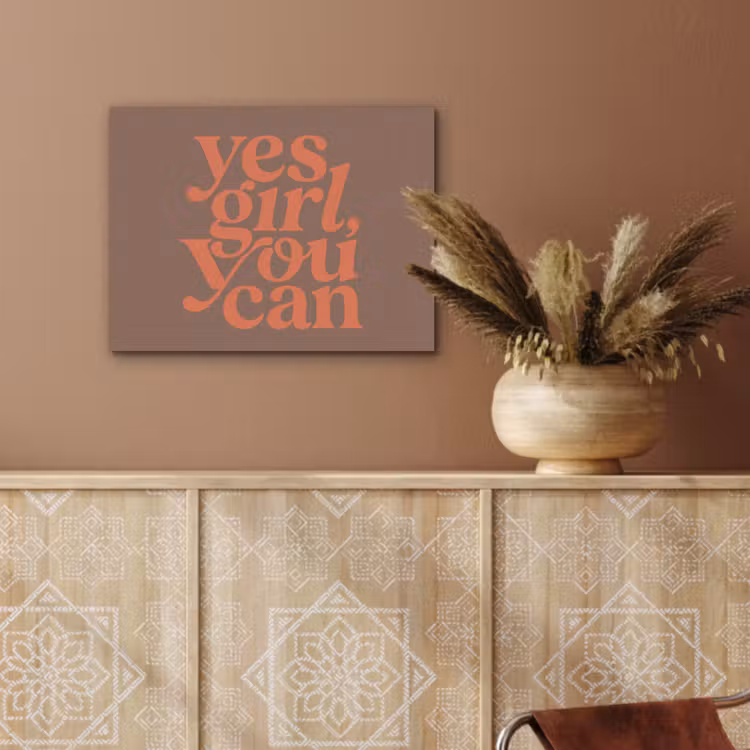 Yes girl you can - Oranje - Bruin PET vilt klein -sfeer4