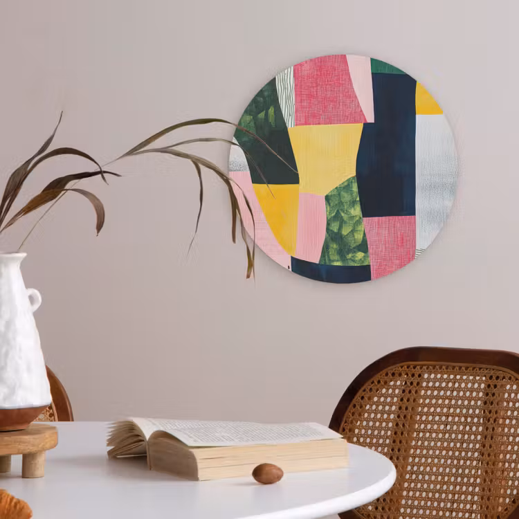 Abstract - Roze - Lappen - Vormen - Geel Akoestische PET Vilt - Rond klein -sfeer3