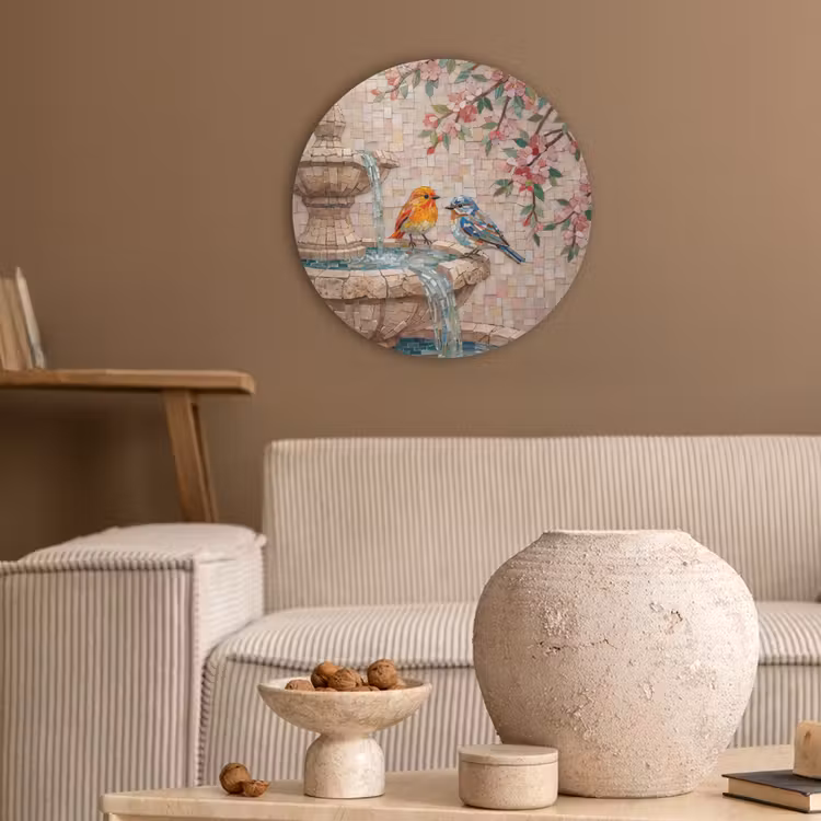 Vogel - fontein - mozaiek - kleurrijk - dieren Akoestische PET Vilt - Rond klein -sfeer1