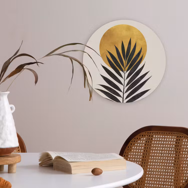 Zwart palmblad - Gouden cirkel - Beige achtergrond Akoestische PET Vilt - Rond klein -sfeer3